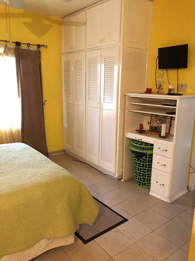 Club Caribbean Court Apartments Runaway Bay Jamaica