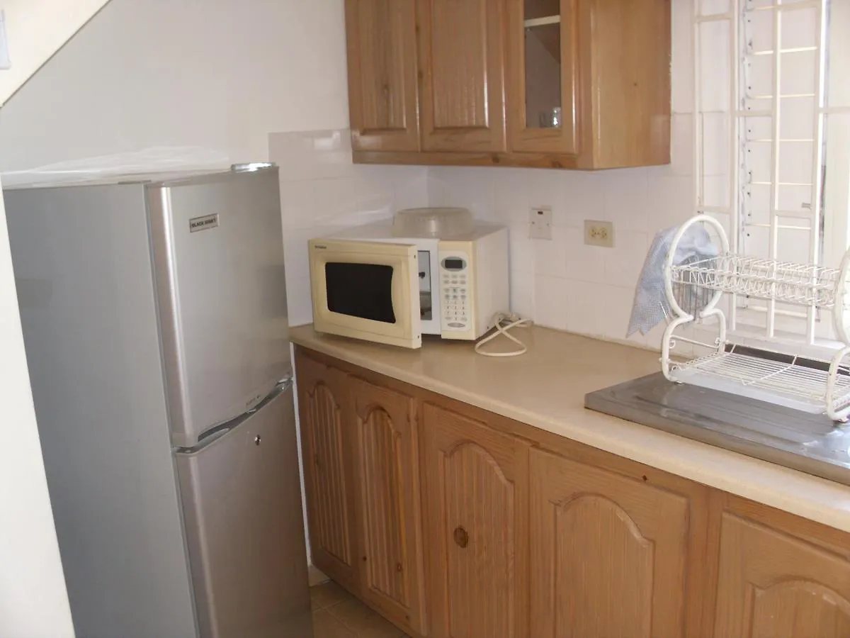 Club Caribbean Court Apartments Runaway Bay