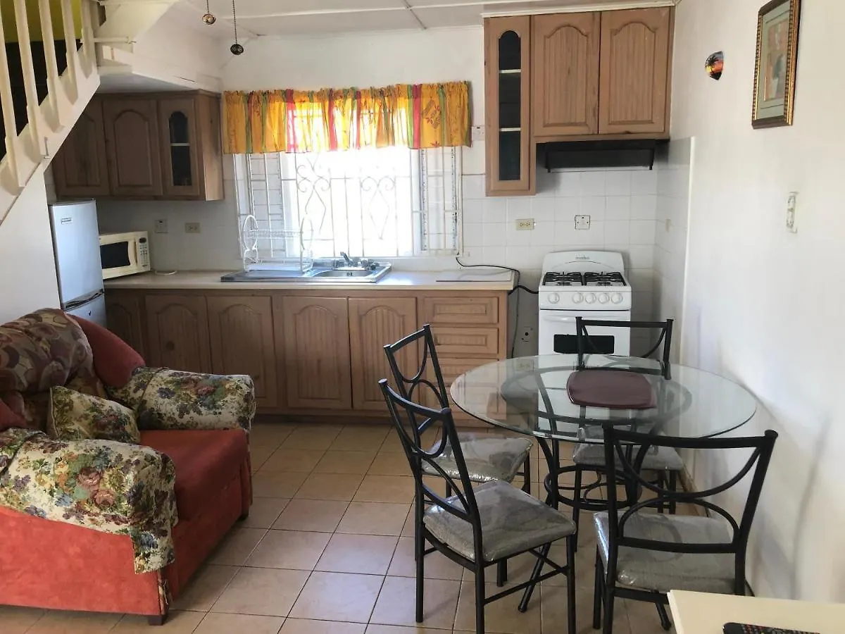Club Caribbean Court Apartments Runaway Bay